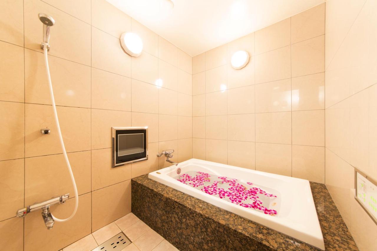 Hotel Luna Sakuranomiya (Adults Only) Osaka Esterno foto